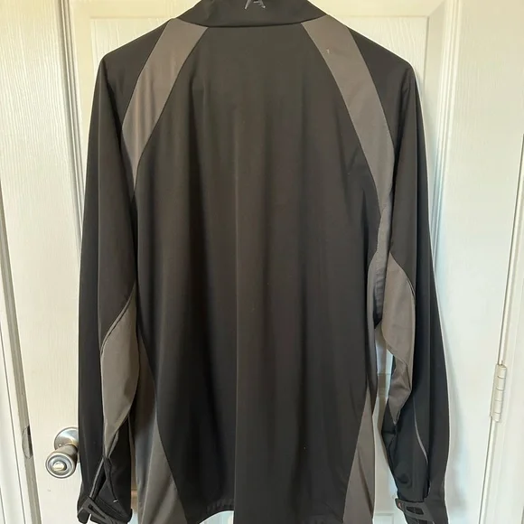 Antigua Men's Black and Gray Pirates Windbreaker - Picture 2 of 4